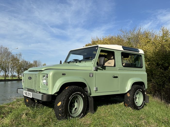 RHD Land rover Heritage re-worked by the Famous Kahn design only 1900 miles 2015