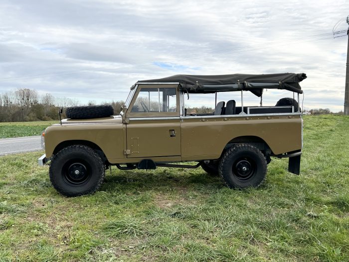 Timeless Land Rover Series III 109 6 cyl petrol convertible, 9 seats brand new 1972