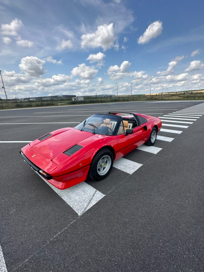 Mythique Ferrari 308 GTS carburateurs 1979 type F1061AS