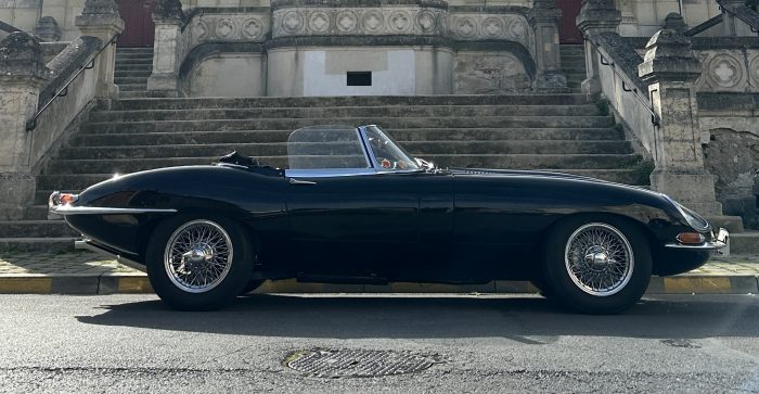 Majestic Jaguar Roadster E  1965 French Origin 2 owners and only 65800 original kilometers, Matching numbers.