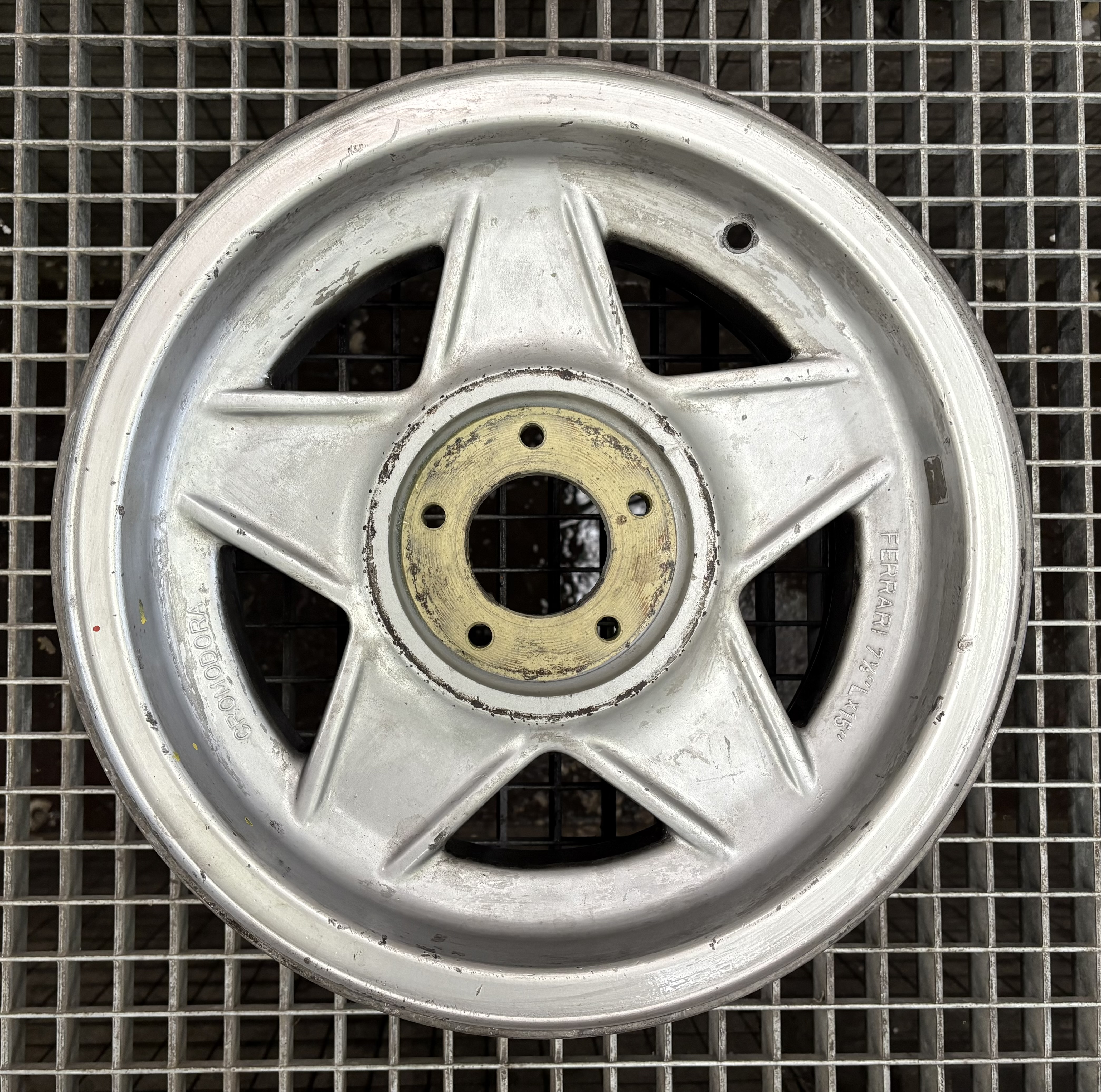 Ferrari Daytona Cromodora 2x wheel rims 