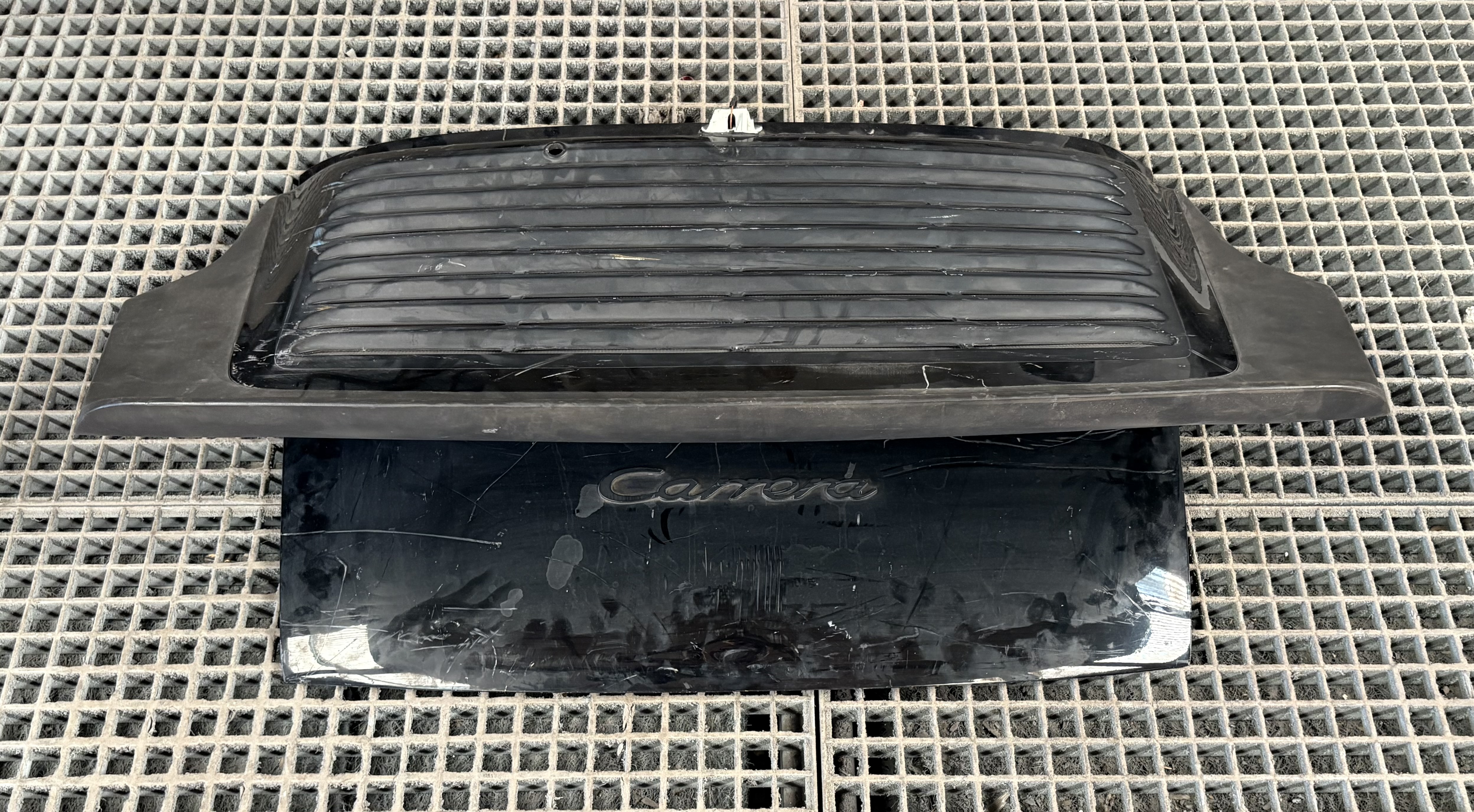 Porsche 3.2 Carrera rear wing