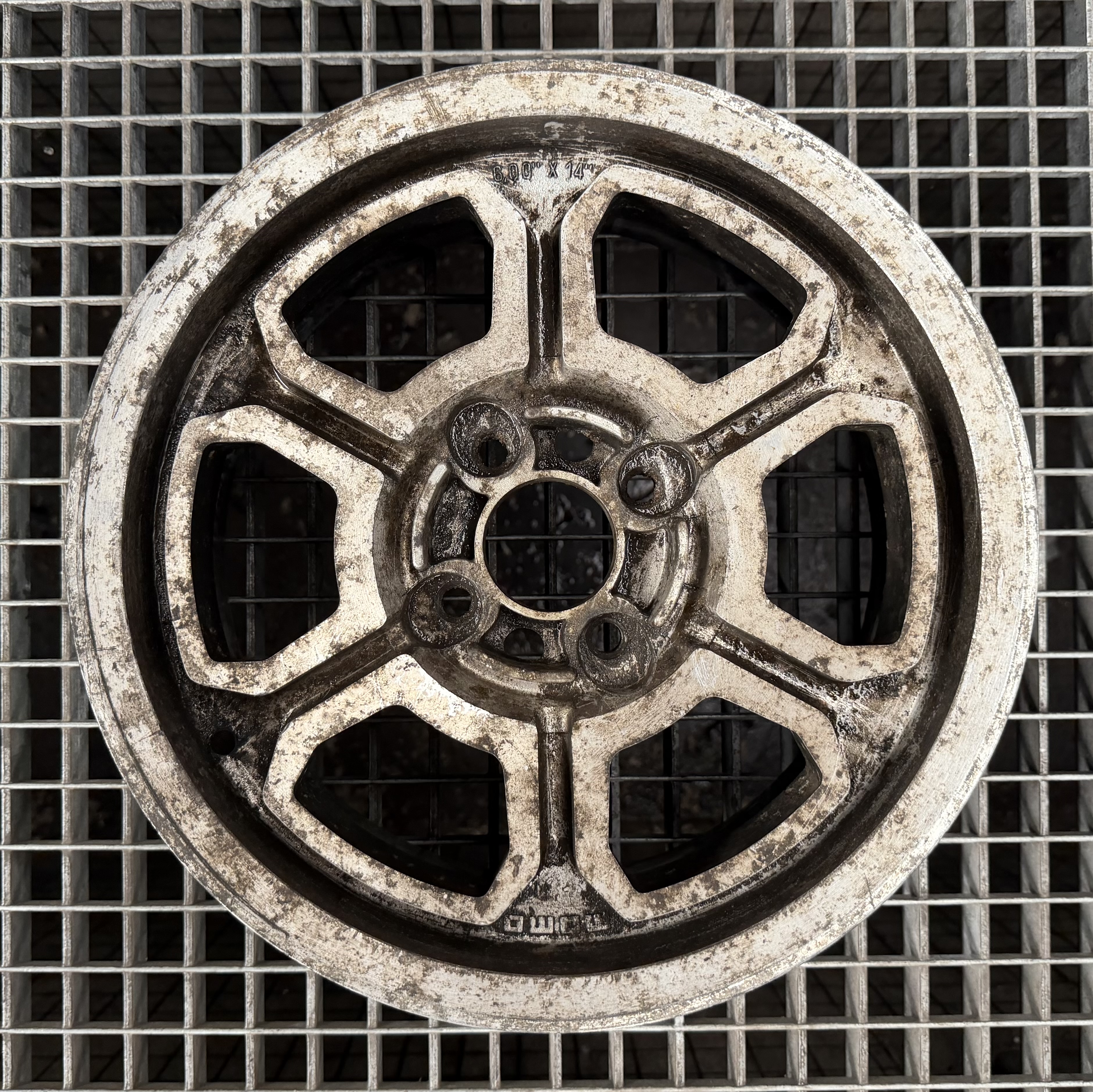 Alfa Romeo Momo rims